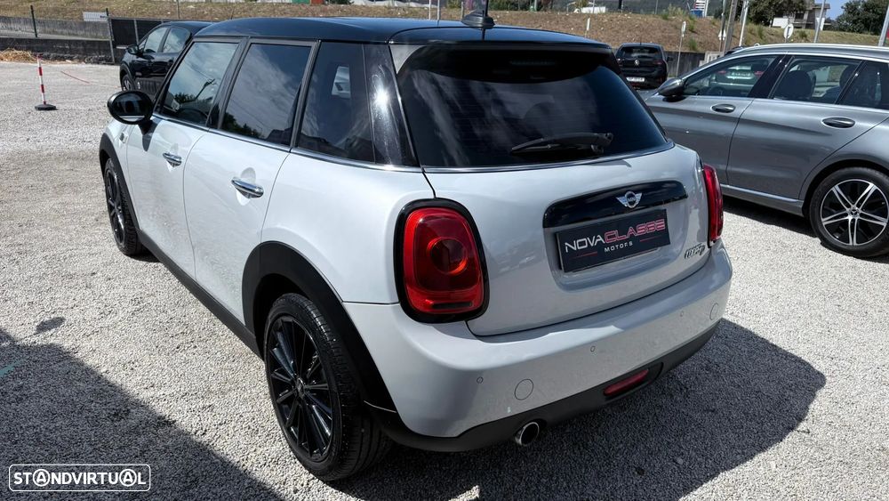 MINI 5 Portas Cooper D Auto - 5