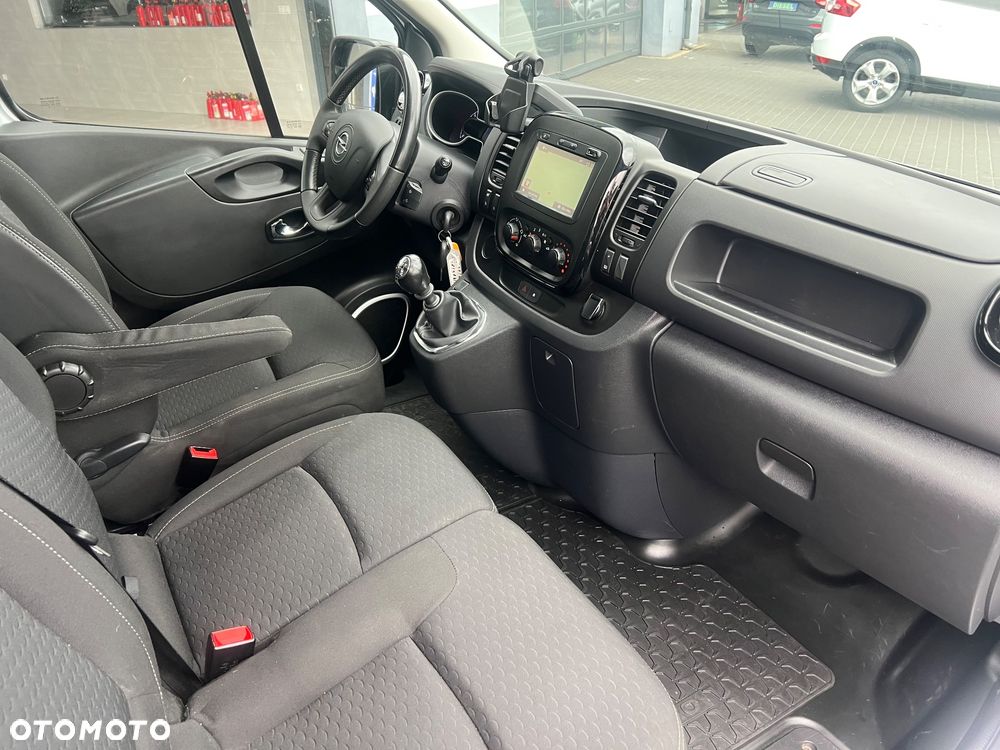 Opel Vivaro - 22
