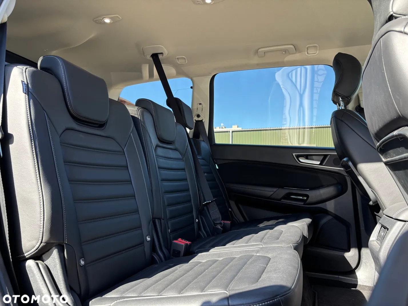 Ford Galaxy - 24