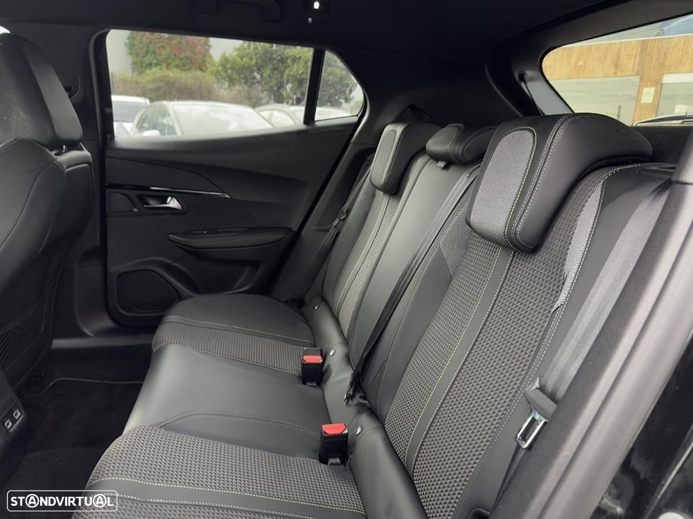 Peugeot e-2008 50 kWh GT Line - 40