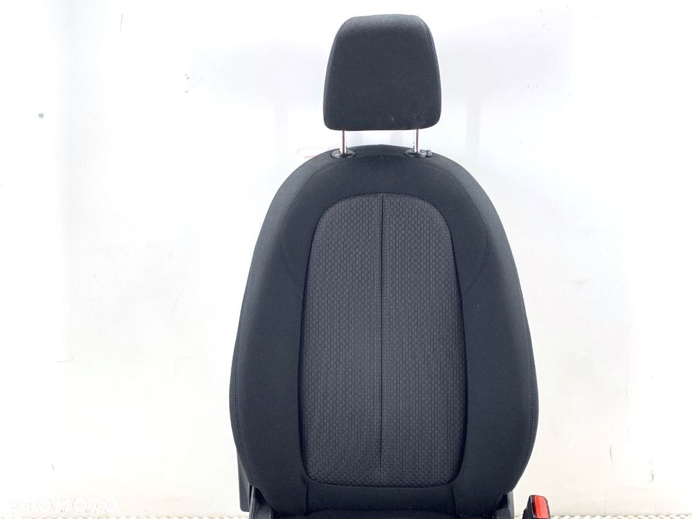 FOTEL PRAWY PRZÓD  BMW X1 (F48) 2014 - 2022 sDrive 18 i 103 kW [140 KM] benzyna 2017 - 2022 - 2