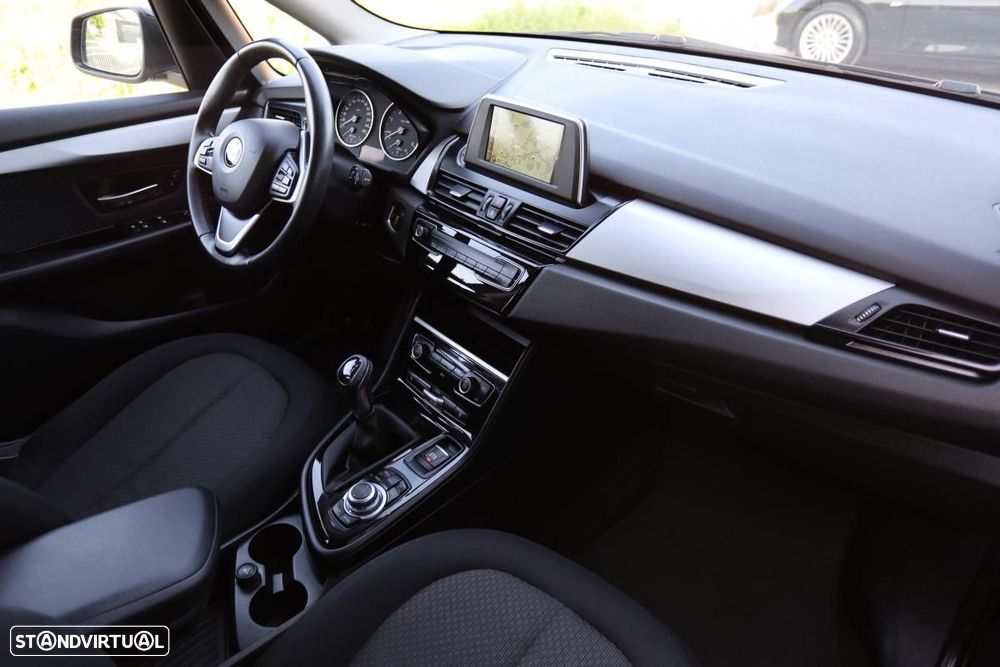 BMW 218 Active Tourer d Advantage - 15