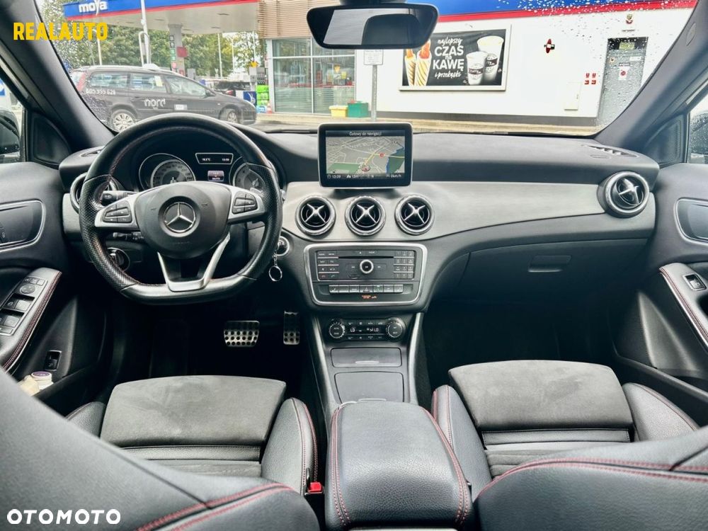 Mercedes-Benz GLA - 20