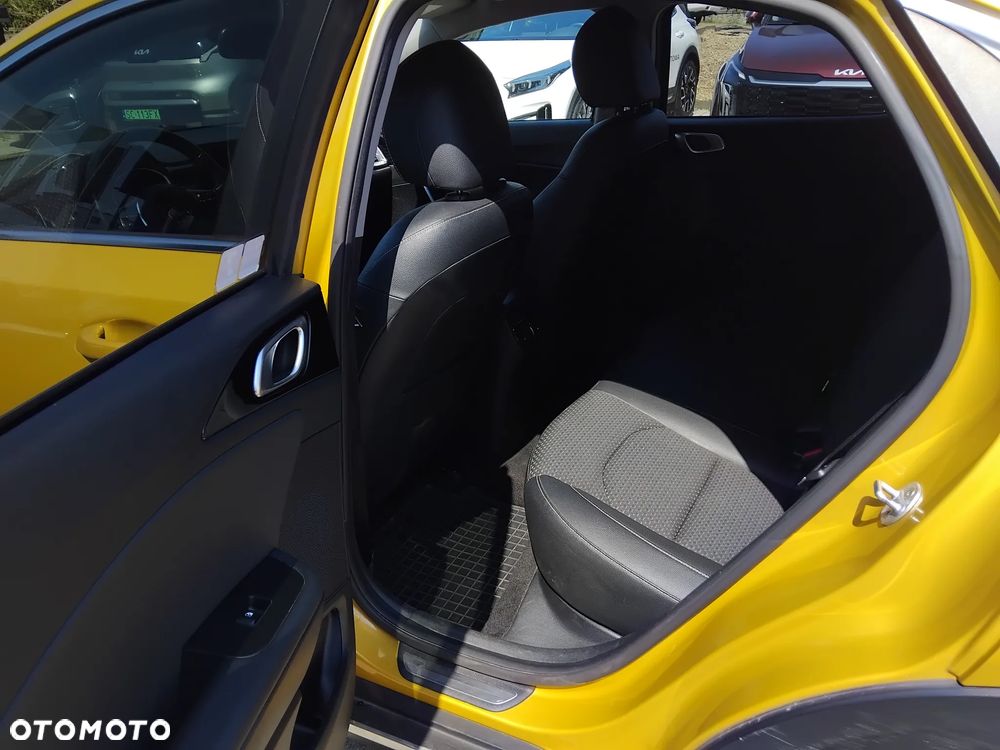 Kia XCeed 1.6 T-GDI L Business Line DCT - 30