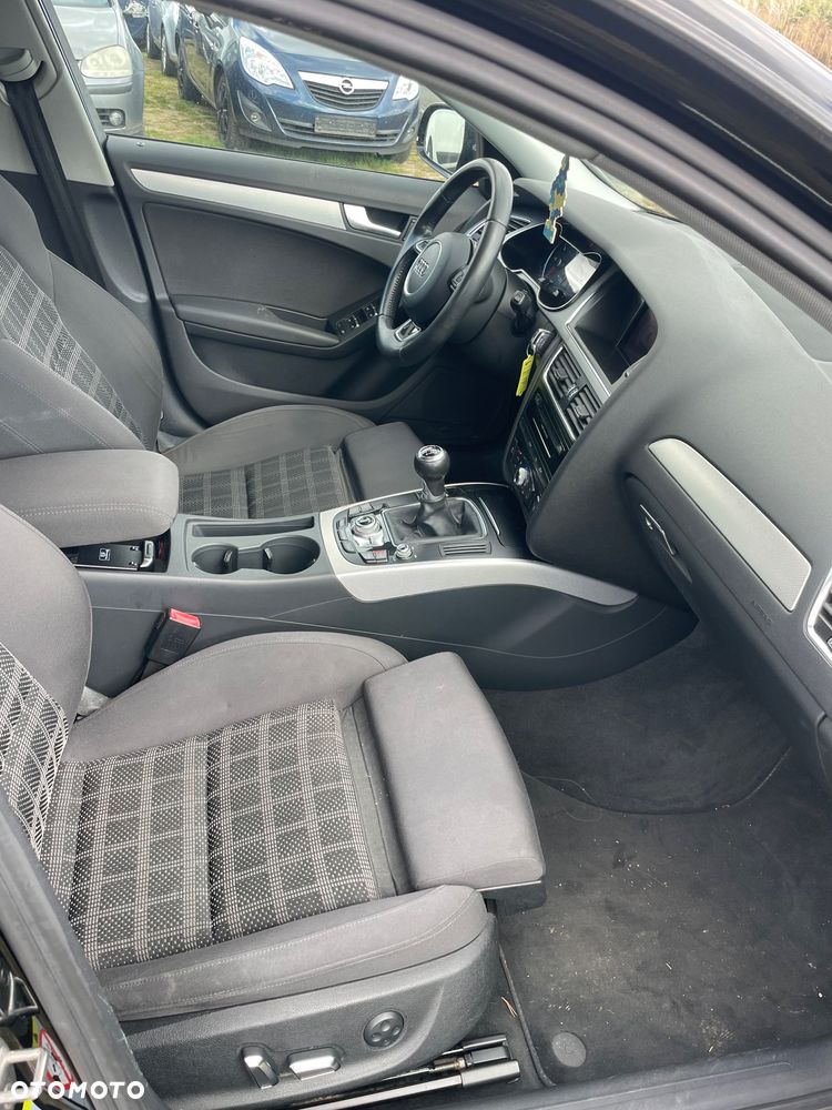 Audi A4 Avant 2.0 TDI DPF S line Sportpaket - 25