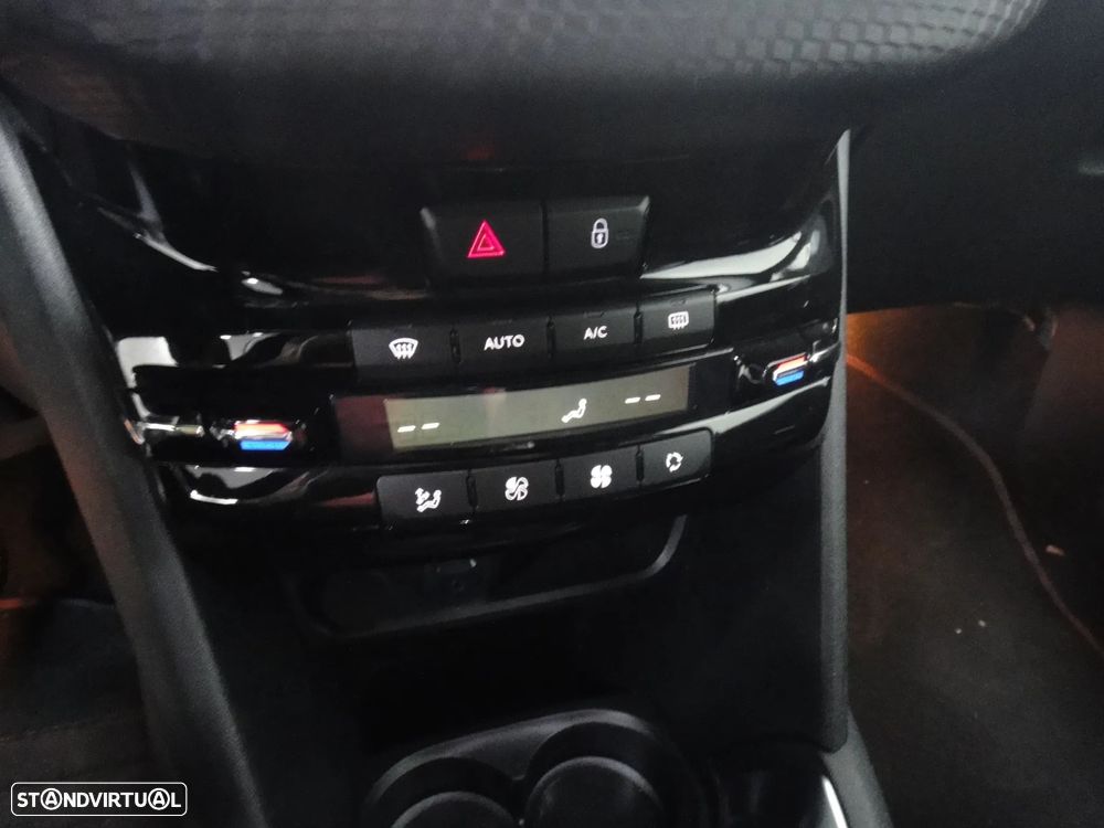 Peugeot 208 PureTech 110 Stop & Start Tech Edition - 18