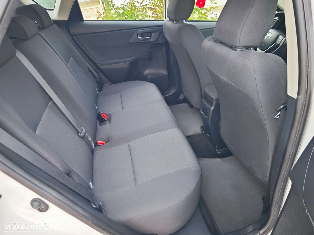 Toyota Auris 1.4 D-4D ACtive+AC - 8