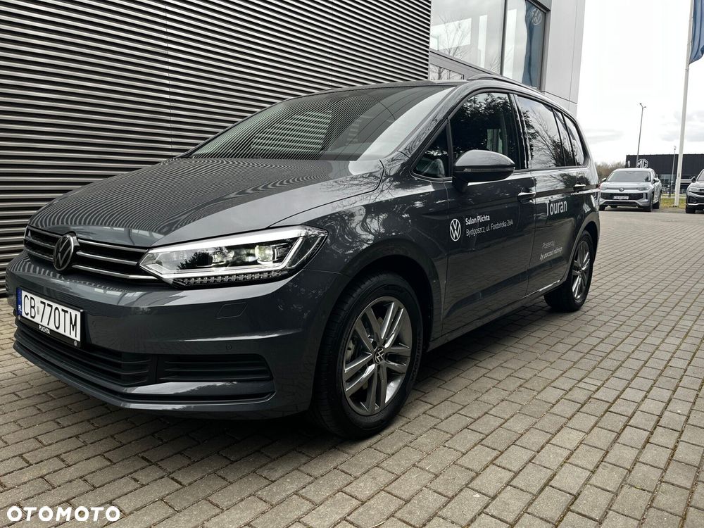 Volkswagen Touran - 4