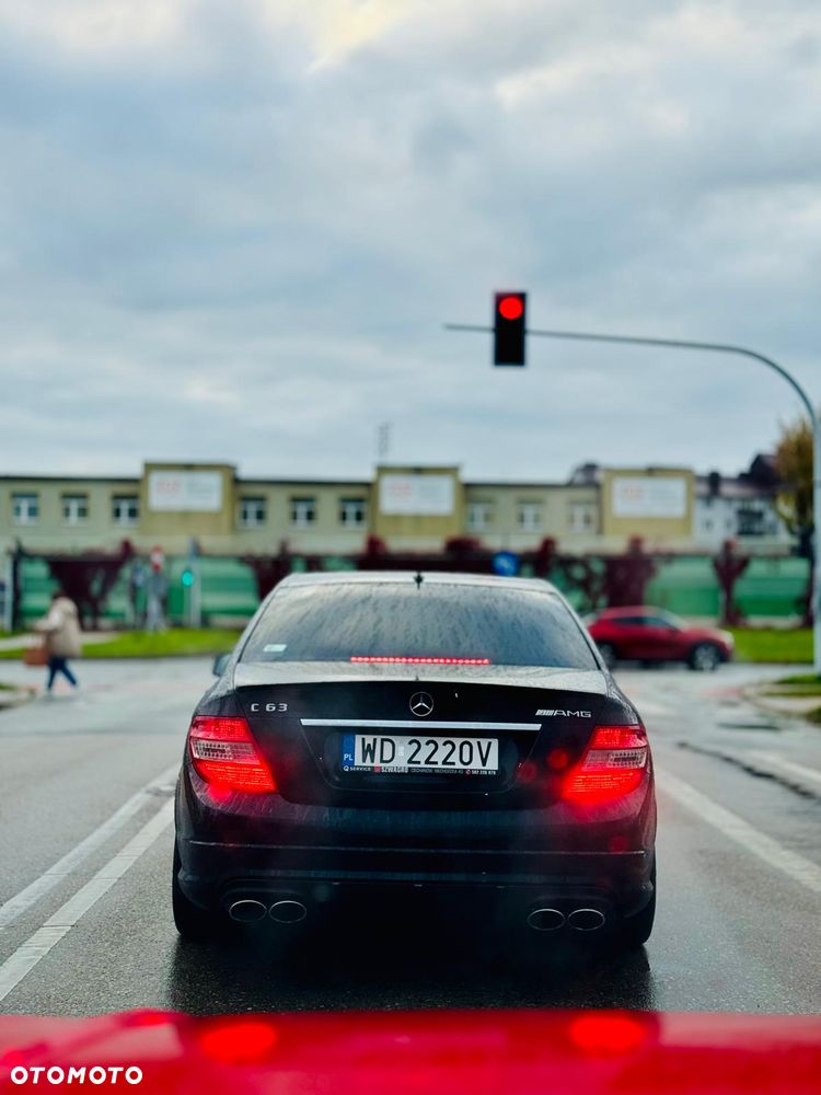 Mercedes-Benz Klasa C 63 AMG 7G-TRONIC - 12