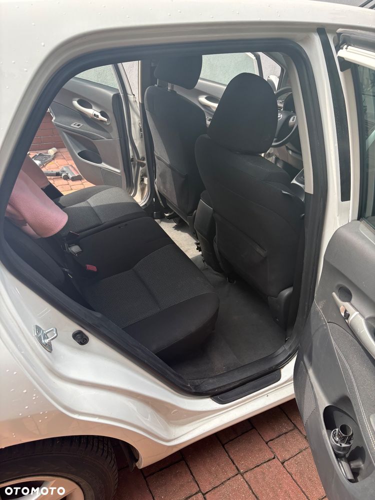 Toyota Auris - 18