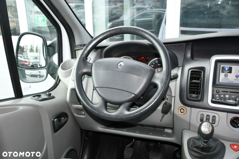 Renault Trafic - 22
