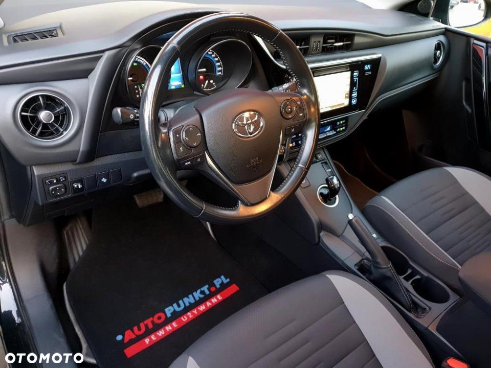 Toyota Auris - 9