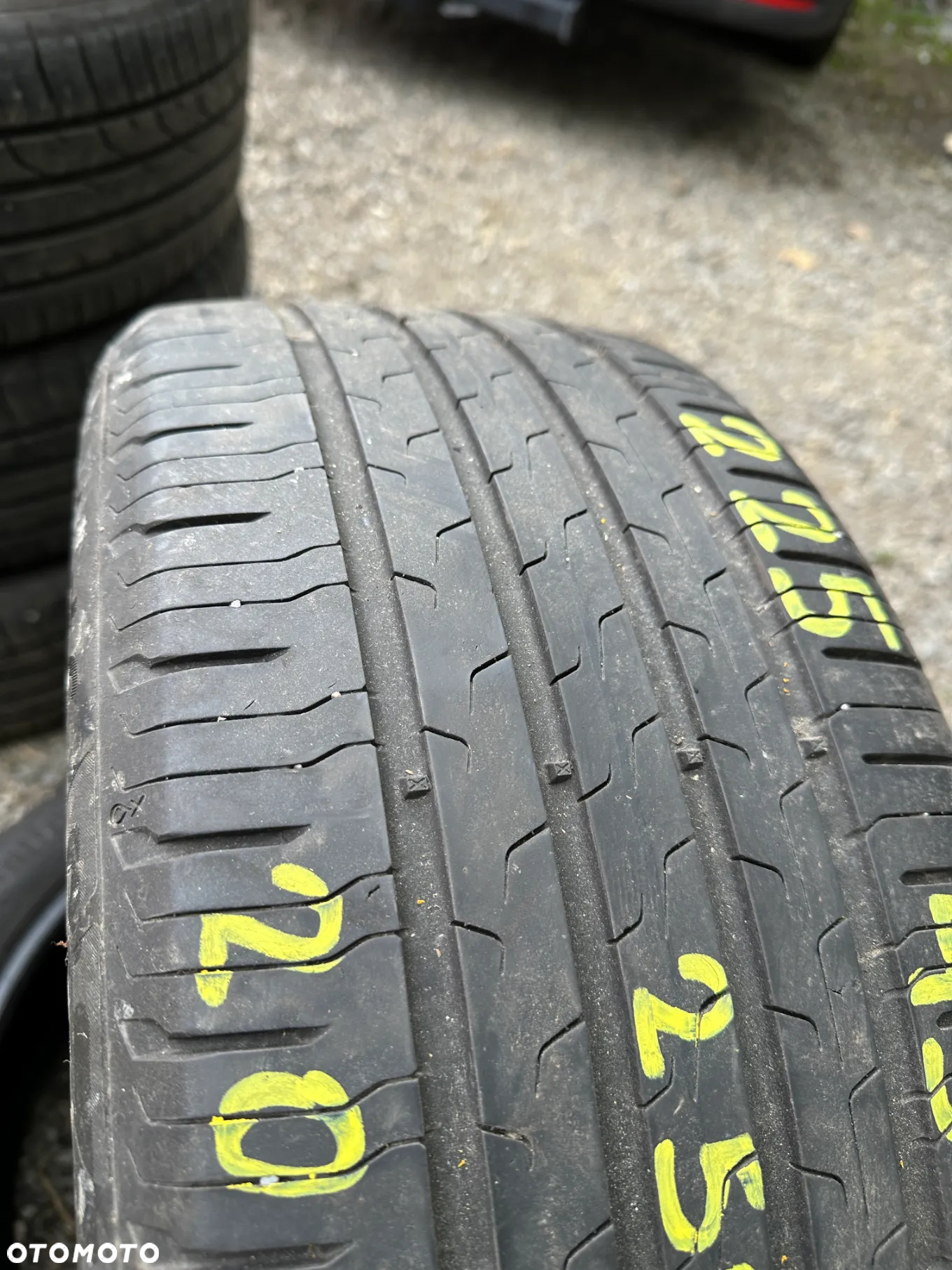 225/45x17 Continental - 3