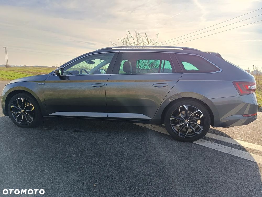 Skoda Superb 2.0 TDI 4x4 DSG Style - 3