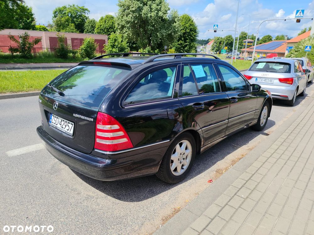 Mercedes-Benz Klasa C 180 T Kompressor Avantgarde - 5