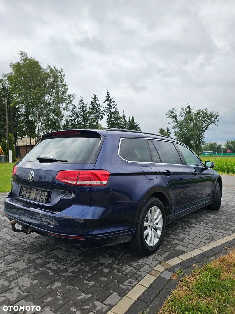 Volkswagen Passat - 8