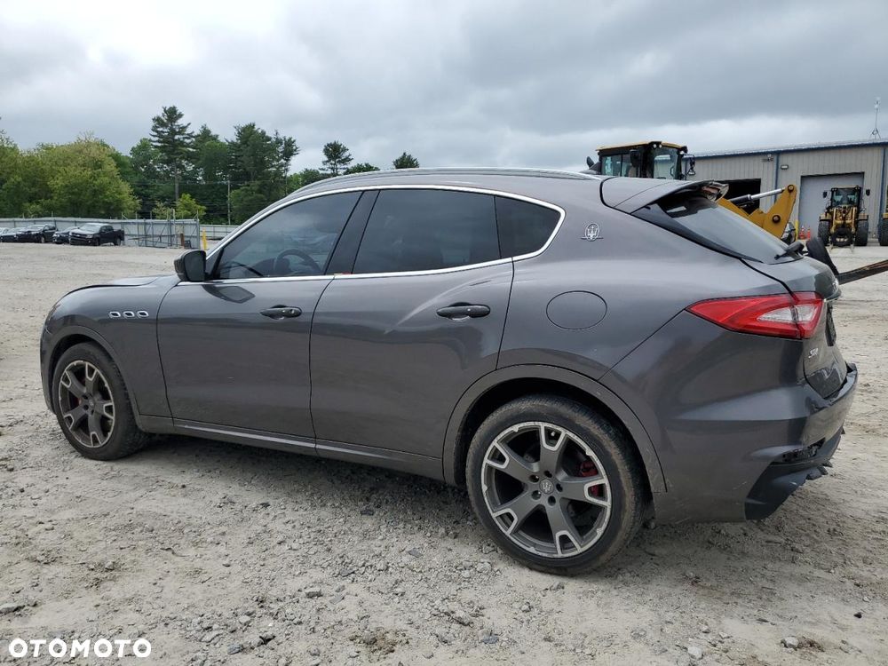 Maserati Levante - 4