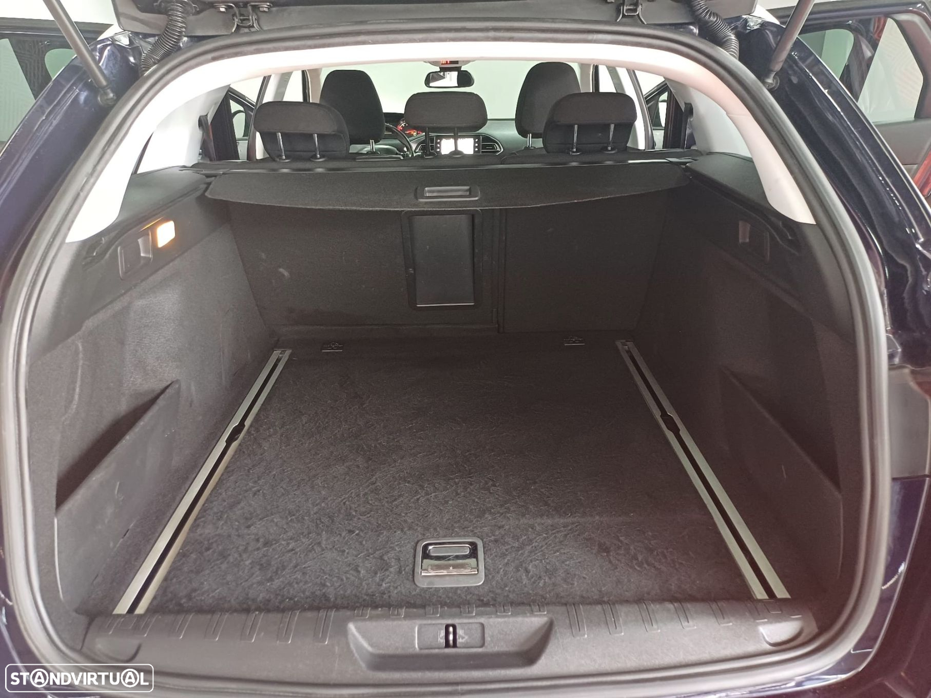 Peugeot 308 SW 1.5 BlueHDi Allure - 24