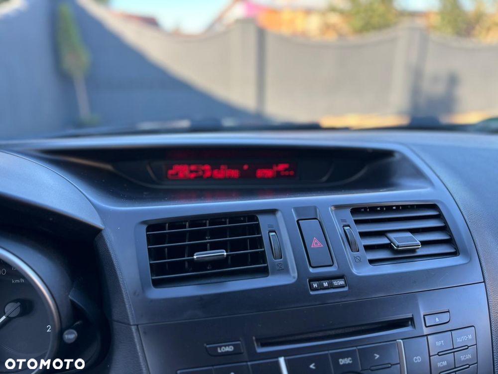 Mazda 5 1.8 Exclusive + - 17
