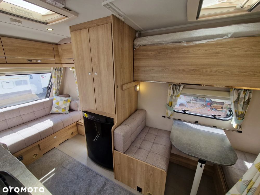 Elddis Xplore 304 - 4