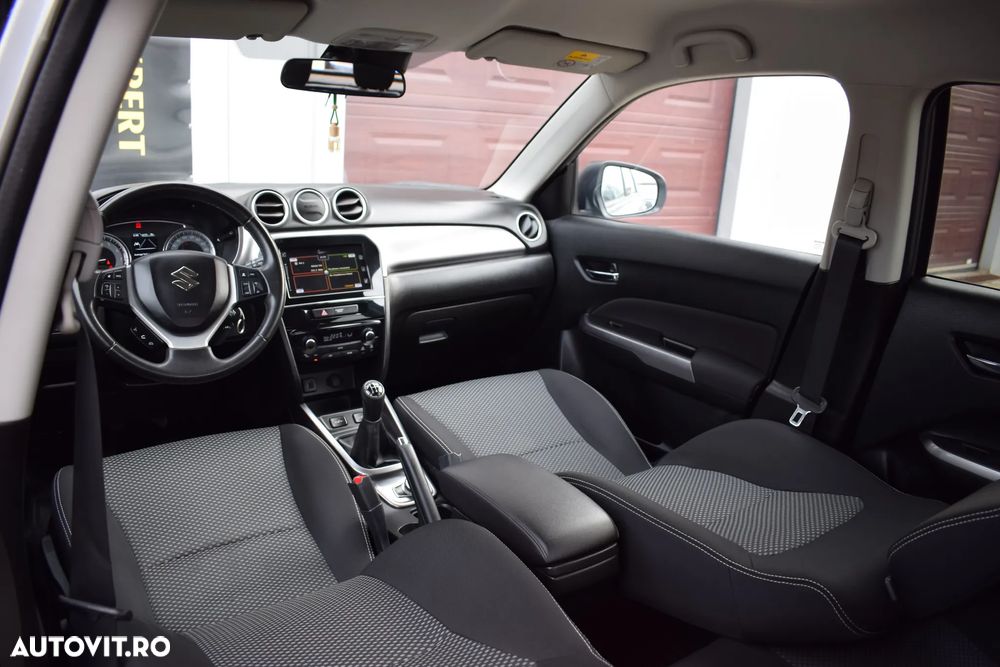 Suzuki Vitara 1.0 Boosterjet Allgrip Comfort - 7
