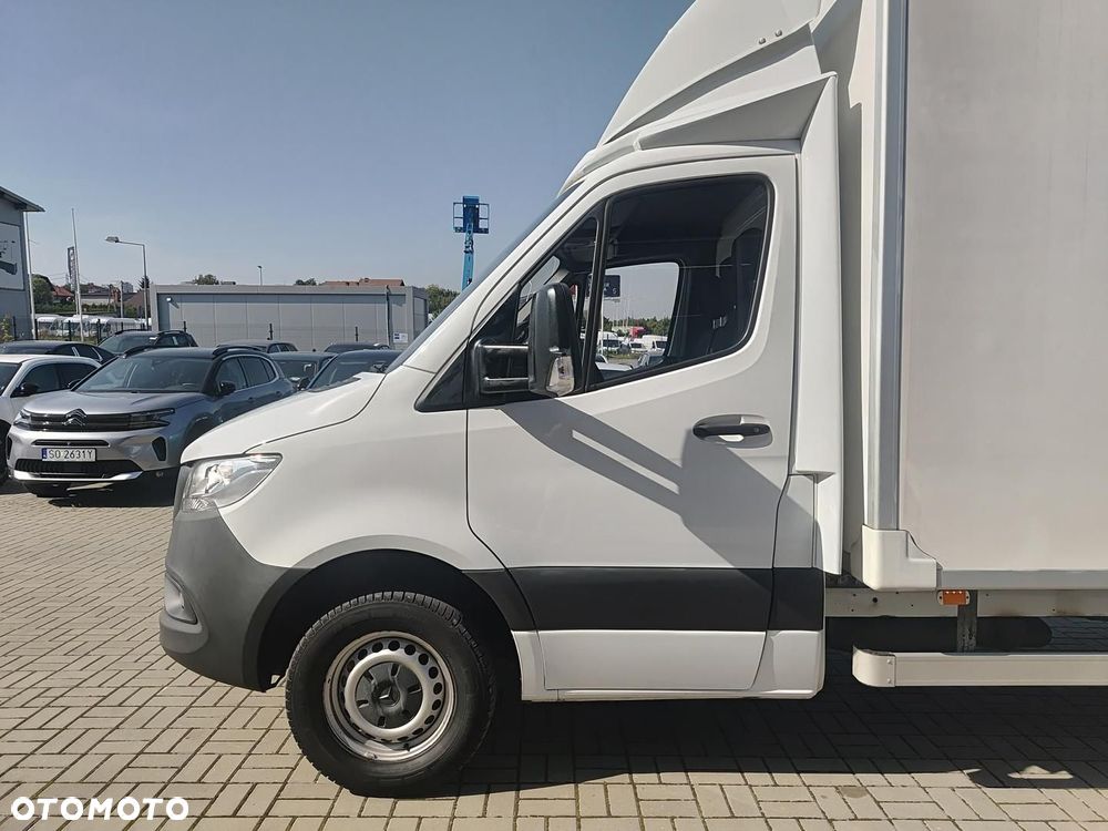 Mercedes-Benz Sprinter - 10