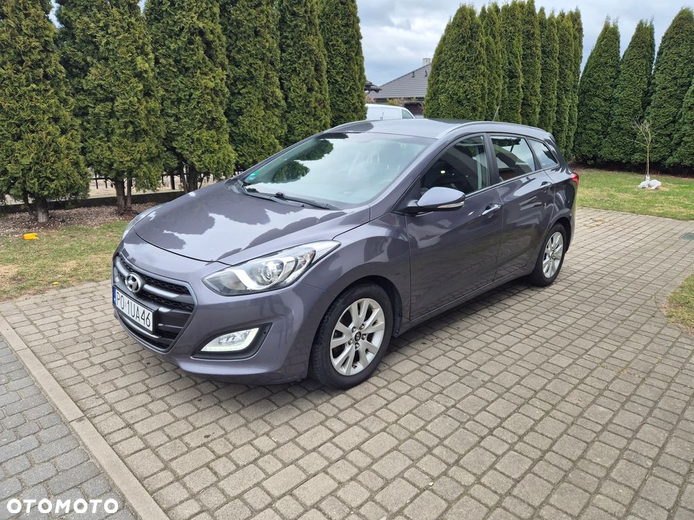 Hyundai i30 1.6 CRDi Fifa World Cup Edition - 1