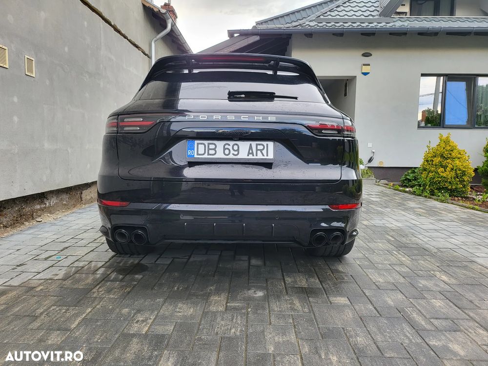 Porsche Cayenne E-Hybrid Tiptronic S - 2