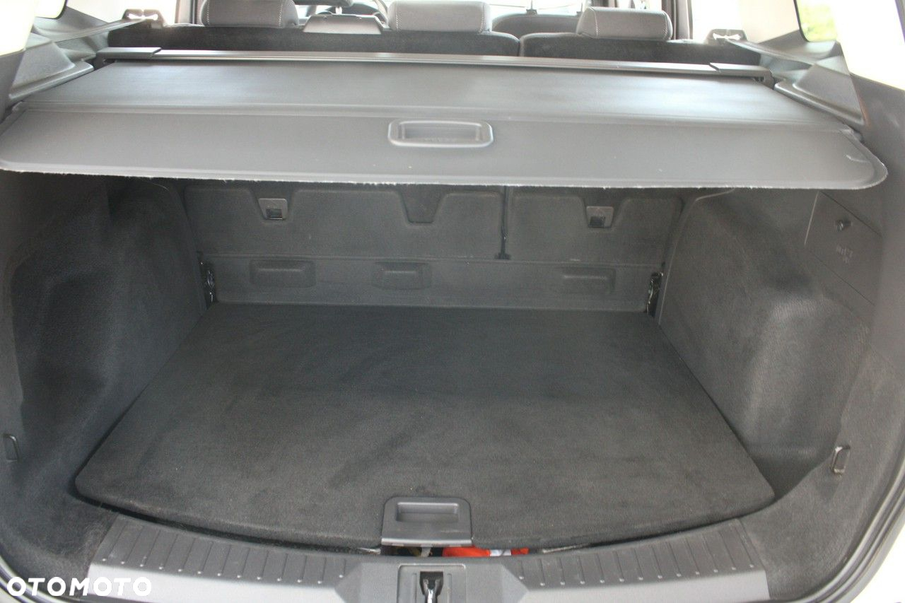 Ford Kuga 1.5 EcoBoost 2x4 Titanium - 30