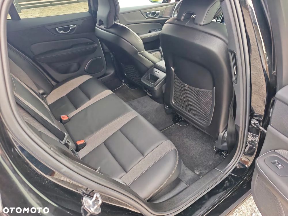 Volvo V60 T4 Geartronic R-Design - 13