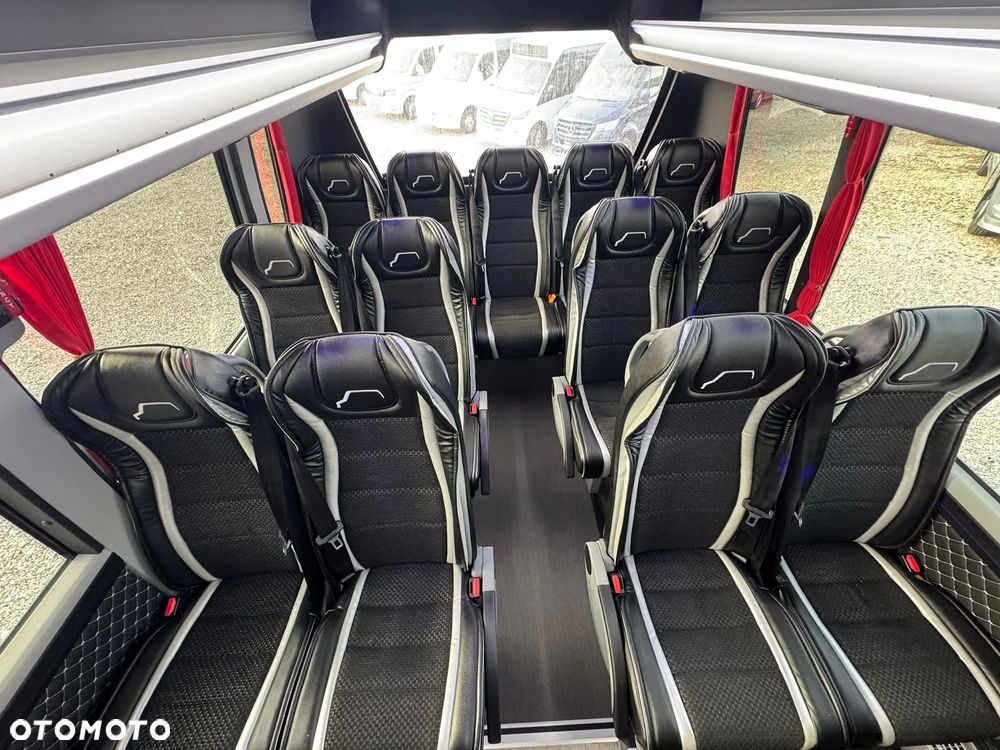 Mercedes-Benz Sprinter 519 - 13