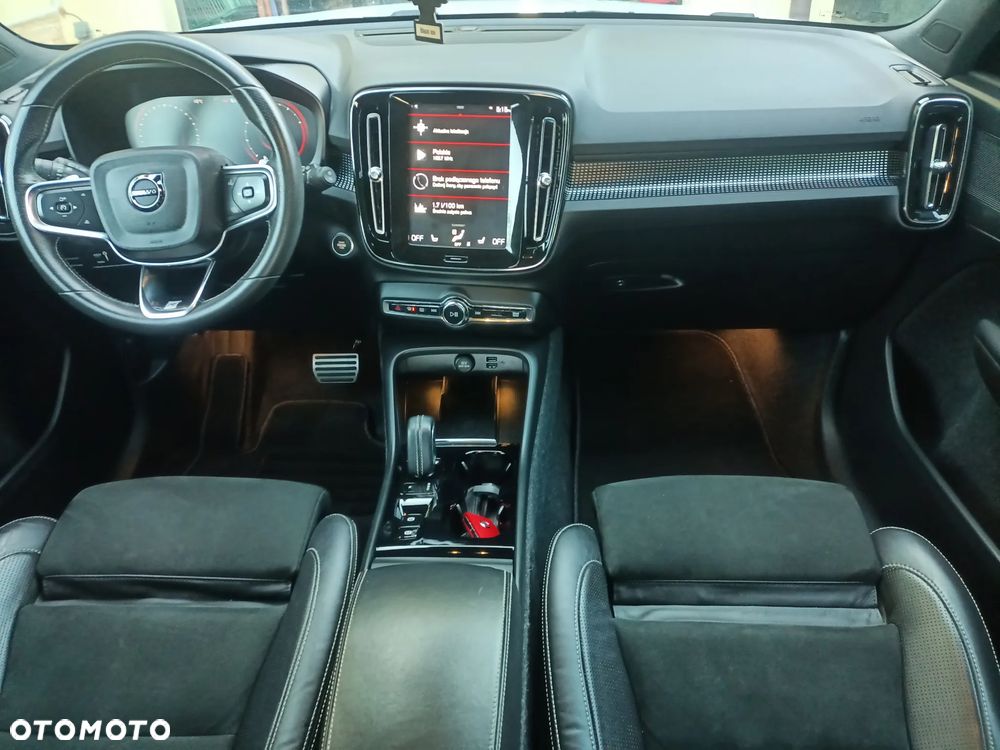 Volvo XC 40 T4 - 5
