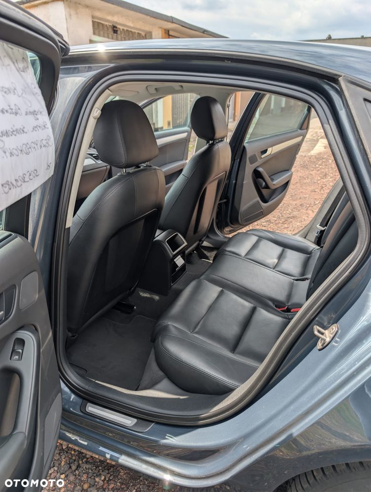 Audi A4 Limousine - 7