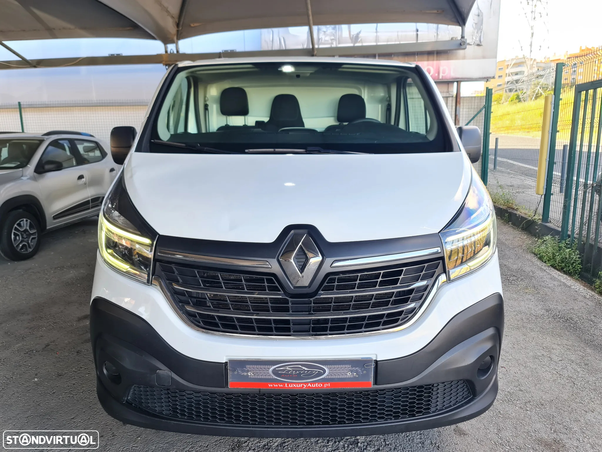 Renault TRAFIC 2.0 Dci 120CV * GPS/ AC/ IVA DEDUTÍVEL * - 3