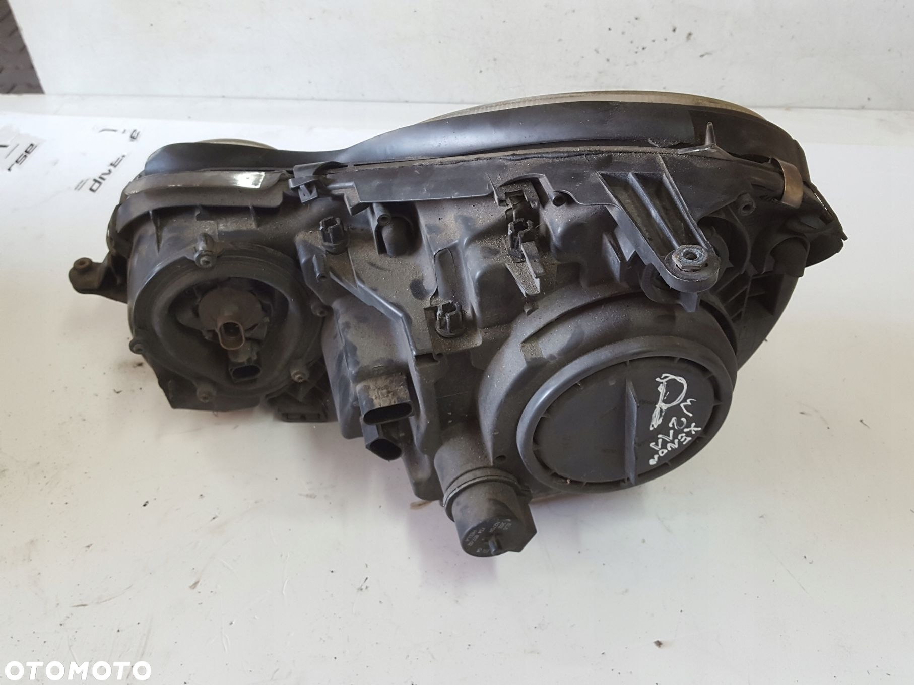 MERCEDES E W211 LAMPA XENON PRAWA PRZÓD ANGLIK - 4