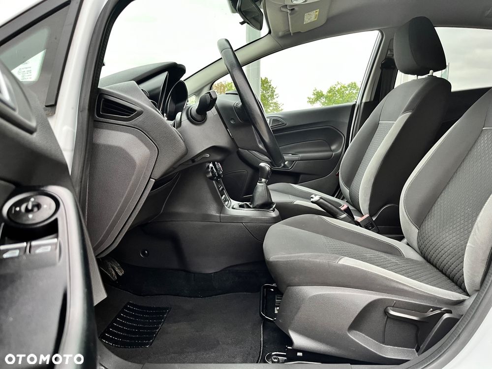 Ford Fiesta 1.25 Champions Edition - 17
