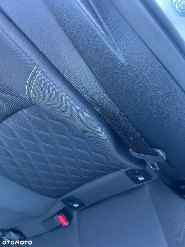 Toyota Corolla 1.6 Comfort - 26