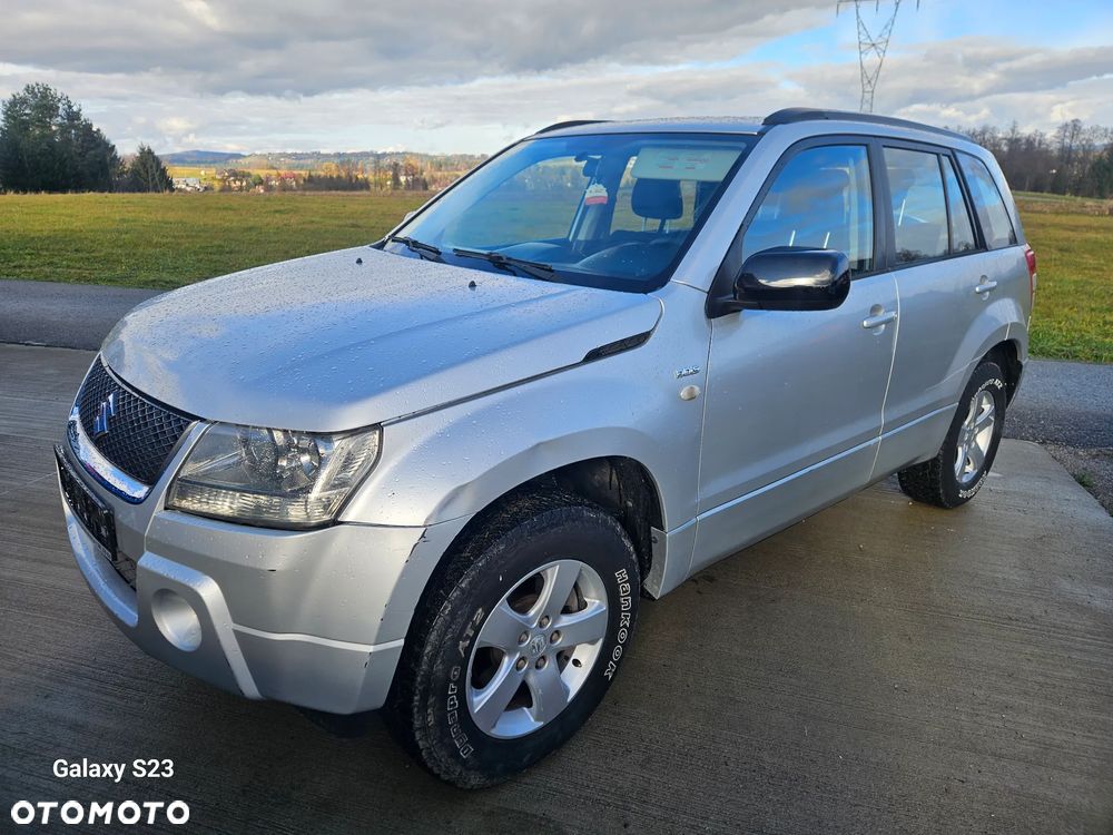 Suzuki Grand Vitara 1.9 DDiS Club DPF Family - 1