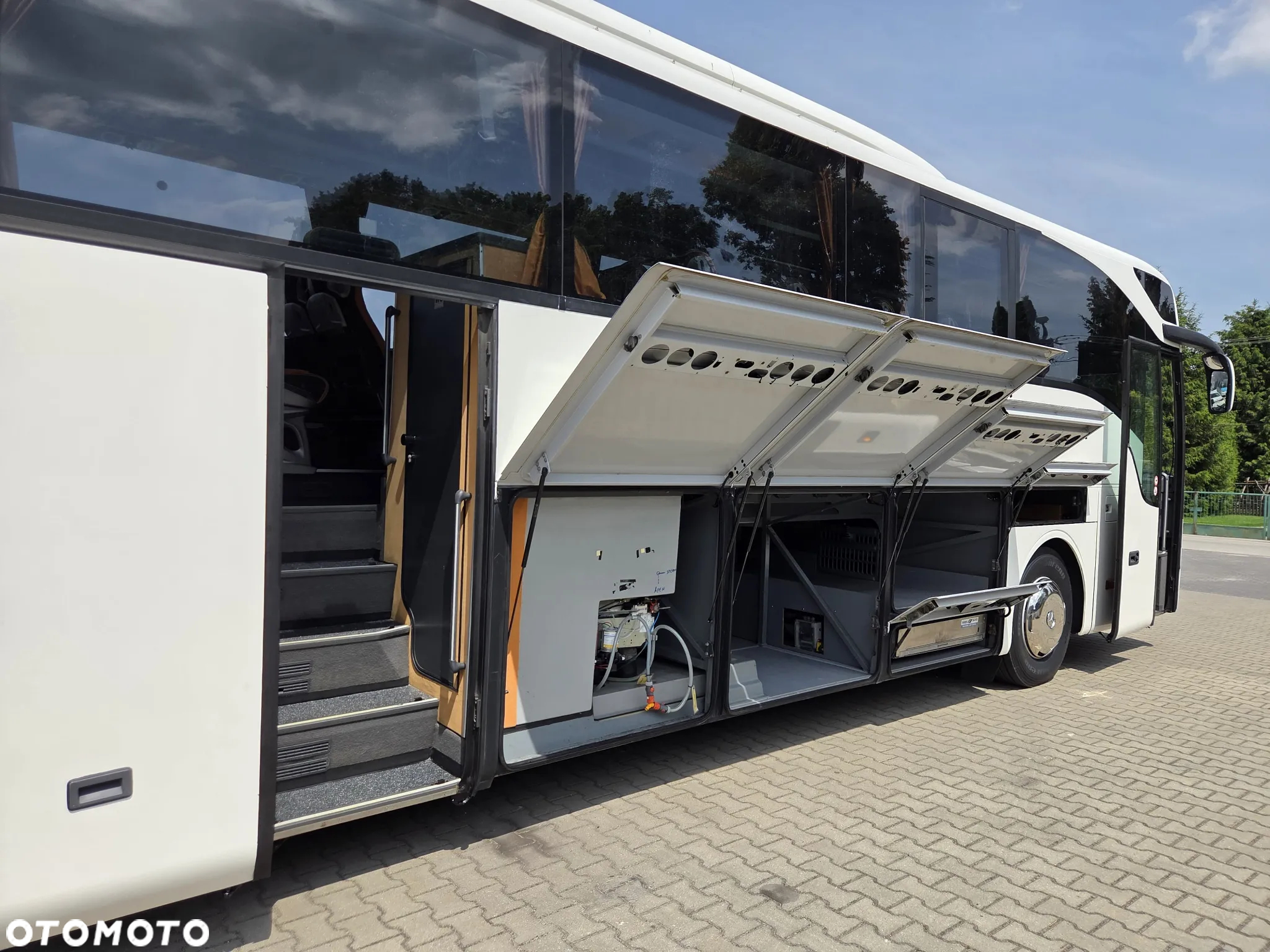 Mercedes-Benz TOURISMO RHD-L 14 METRÓW/ 61 MIEJSC LUXLINE / WC - 14