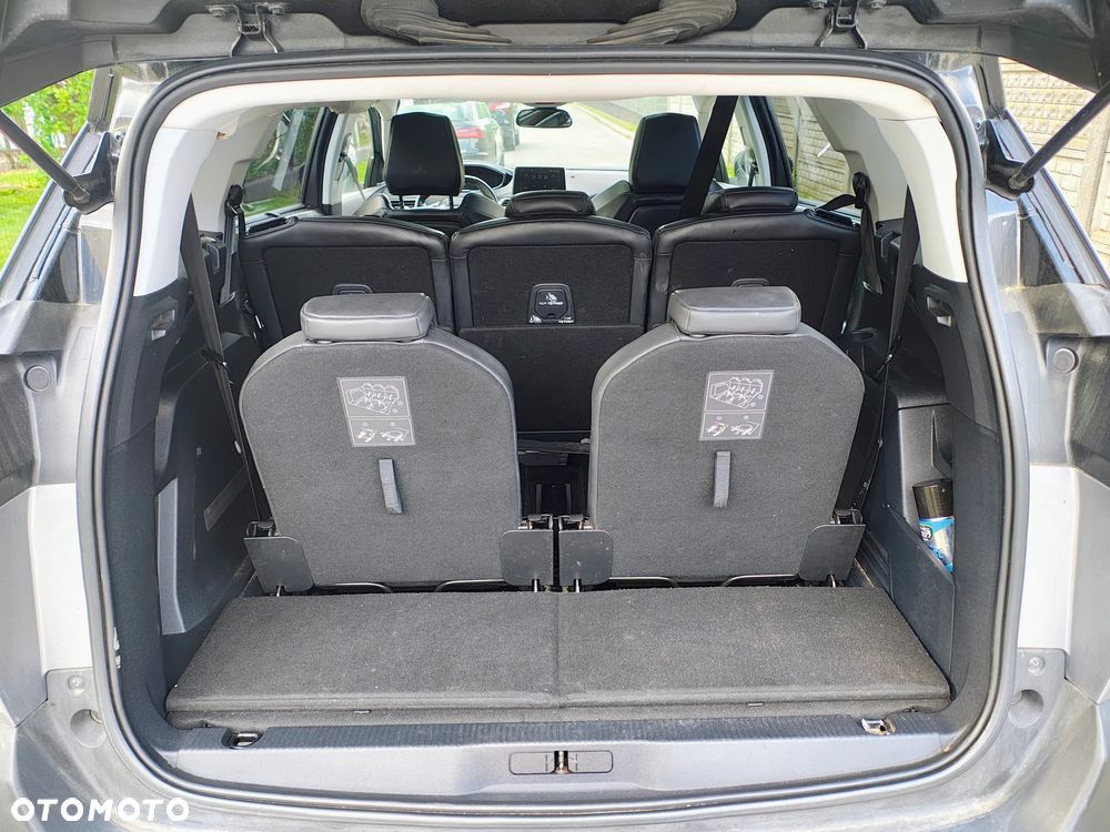 Peugeot 5008 - 16