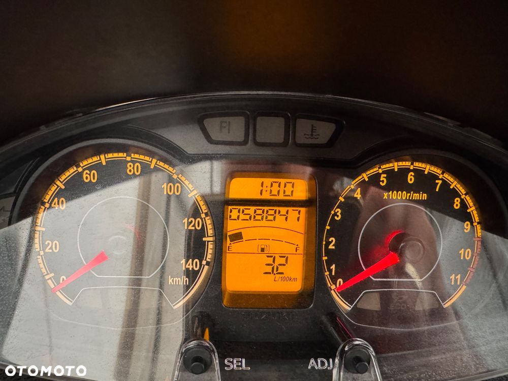 Suzuki Burgman - 17