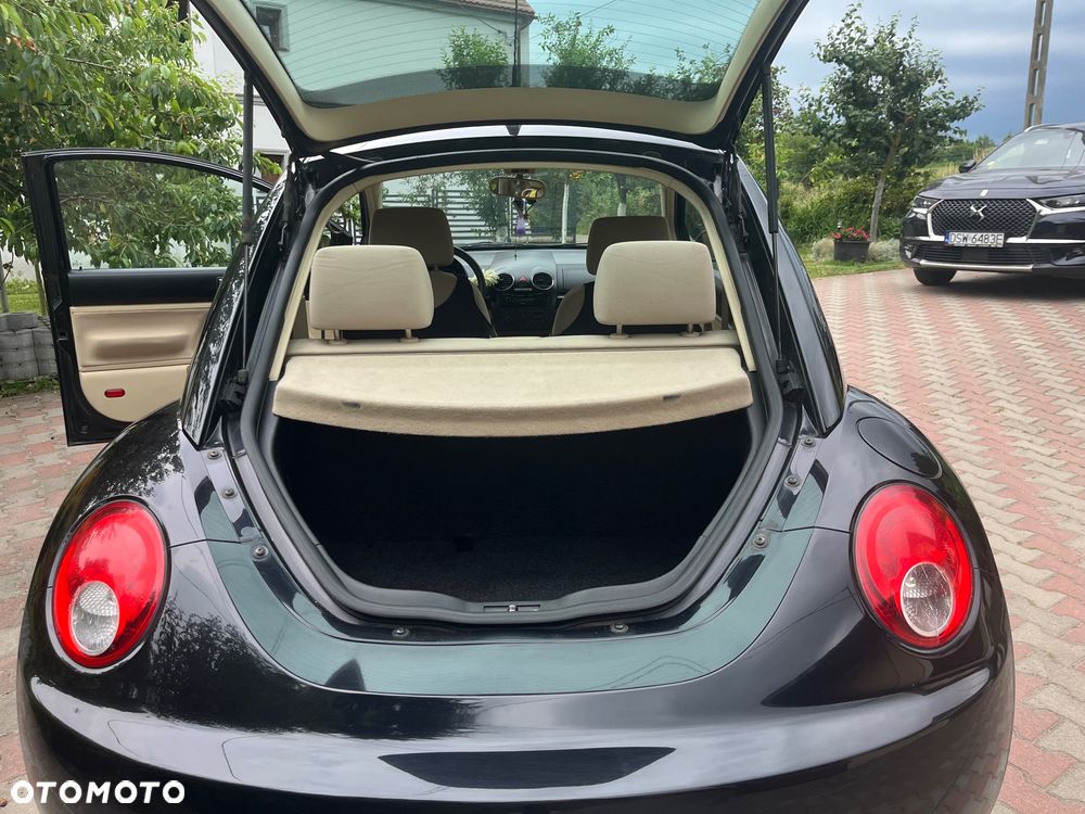 Volkswagen New Beetle 1.6 - 13