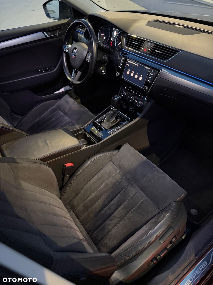 Skoda Superb 2.0 TDI DSG Style - 20