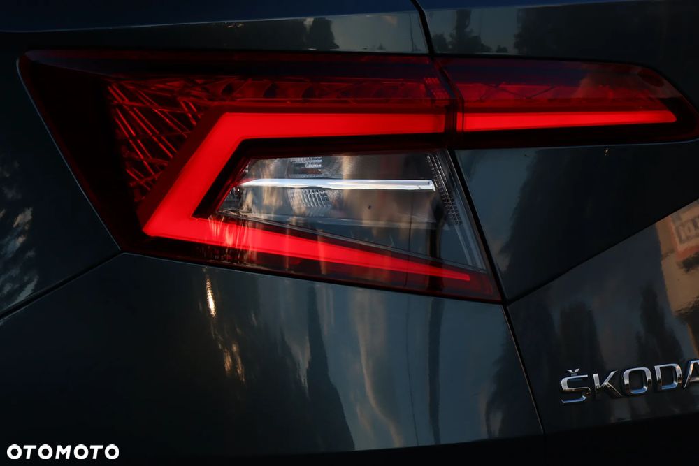 Skoda Karoq 1.5 TSI ACT DSG Soleil - 9