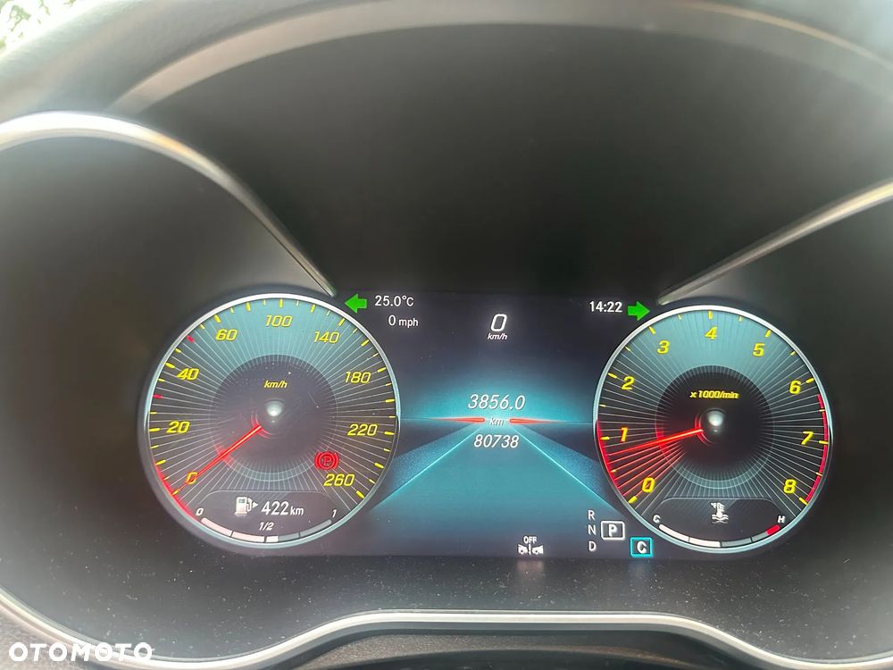 Mercedes-Benz Klasa C 300 4MATIC 9G-TRONIC - 36