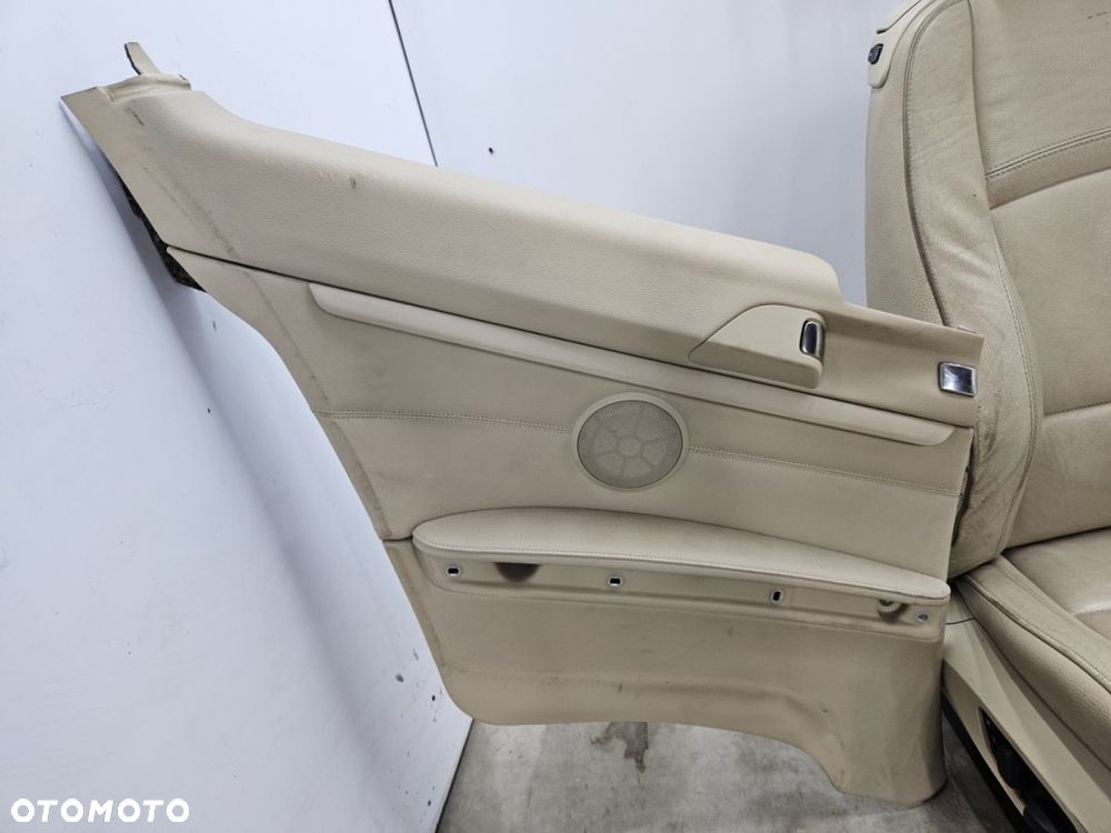 Fotele BMW E92 Coupe 04-12r. M-pakiet Sportseast kanapa tylna ANGLIK KOMPLET skóra beżowa CREMEBEIGE - 2