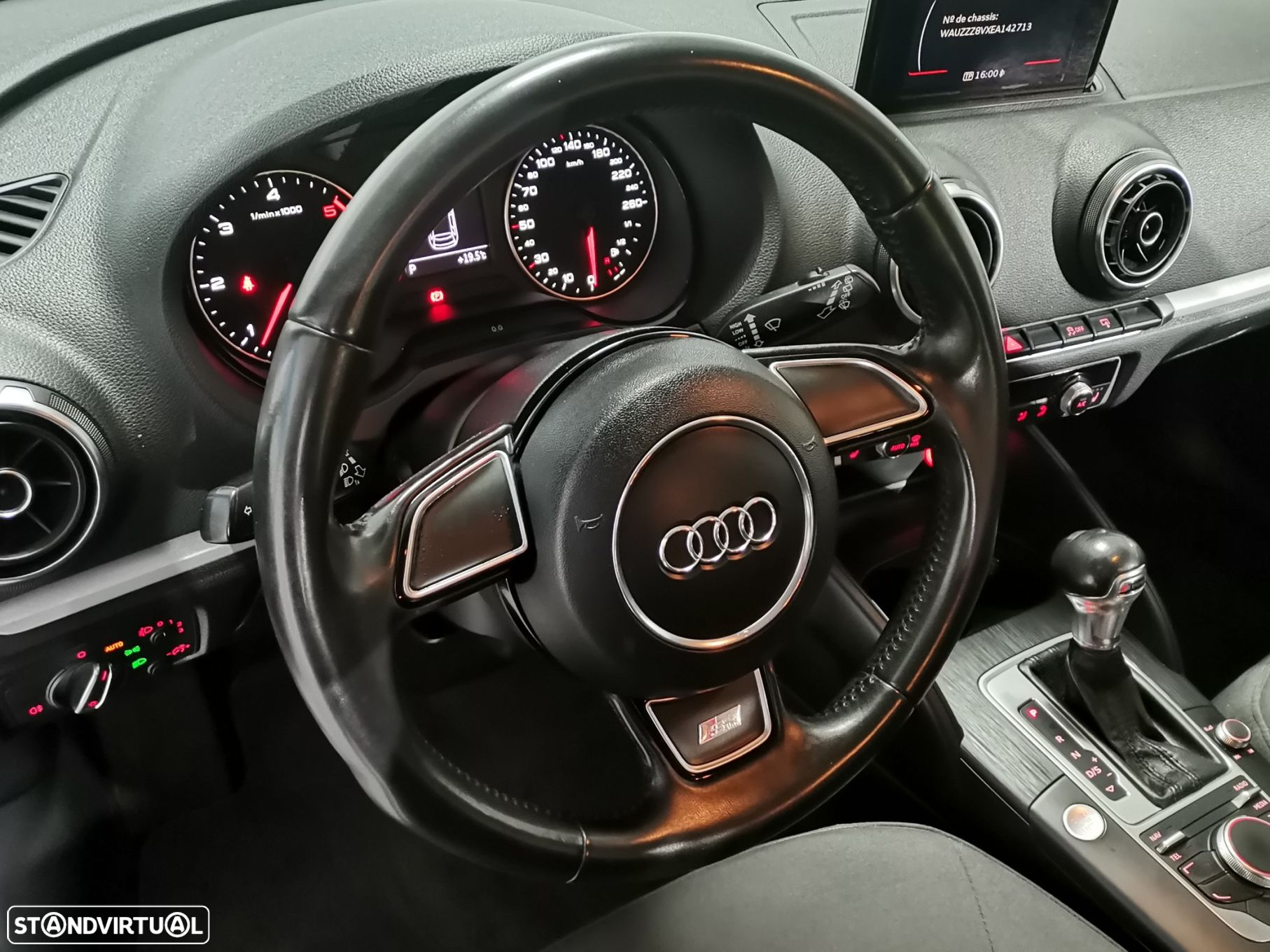 Audi A3 Sportback 1.6 TDI Attraction S-Tronic - 19