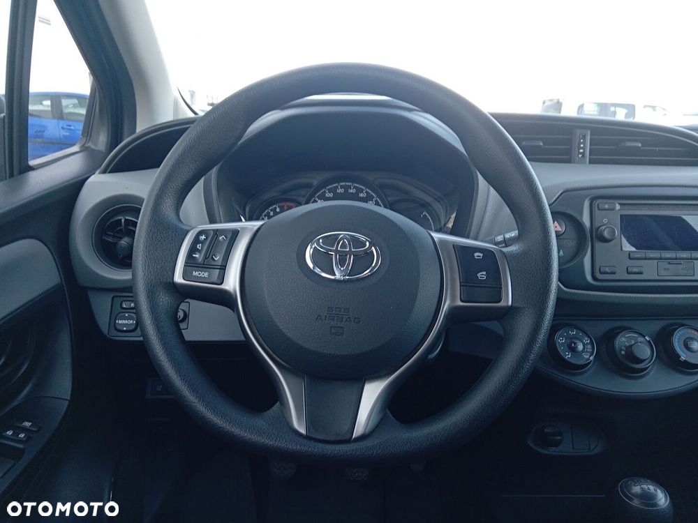Toyota Yaris - 16