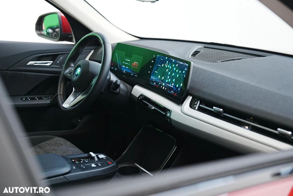 BMW iX2 - 18