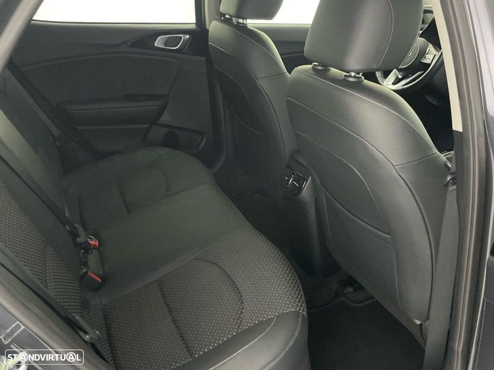 Kia XCeed 1.6 GDi PHEV Tech - 24